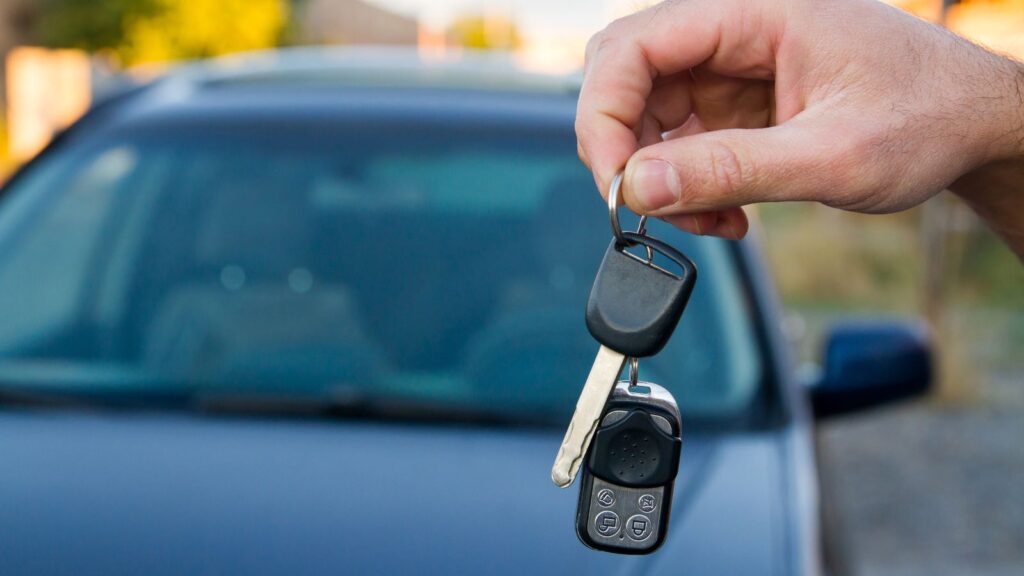 New Zealand car buyer calculating a deposit and vehicle finance amount