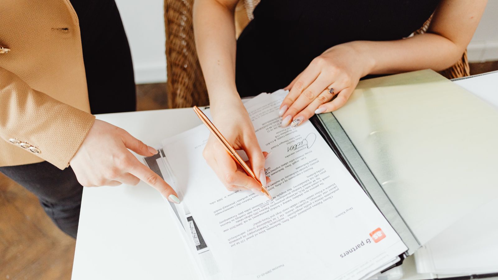 Car owner considering paying off a car loan early in New Zealand