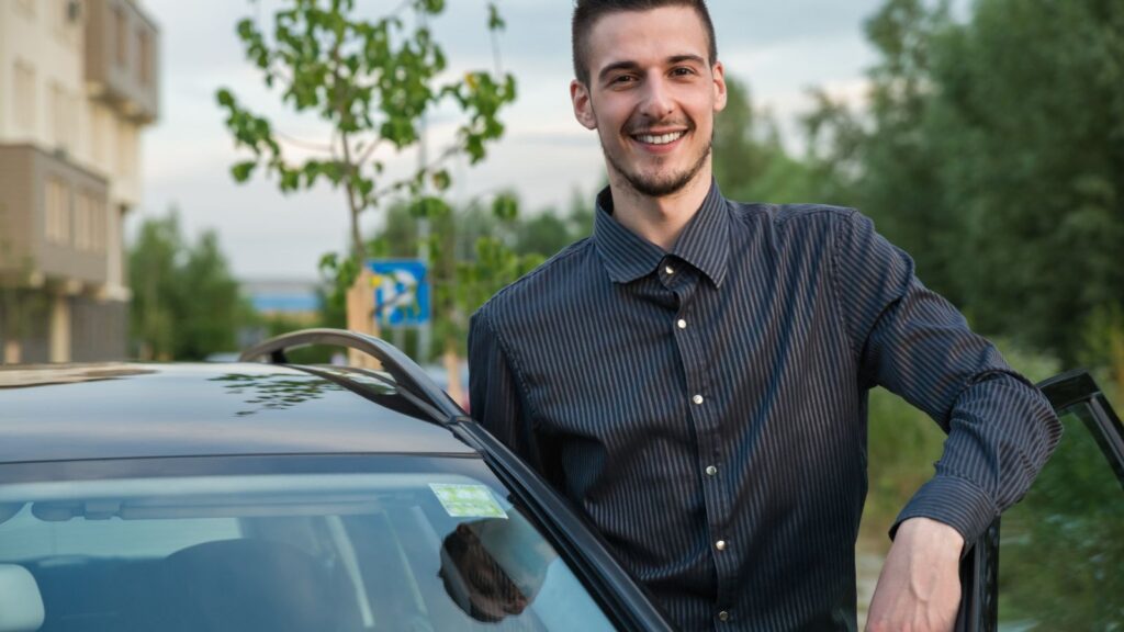 Buyer and private seller completing a used car sale in New Zealand